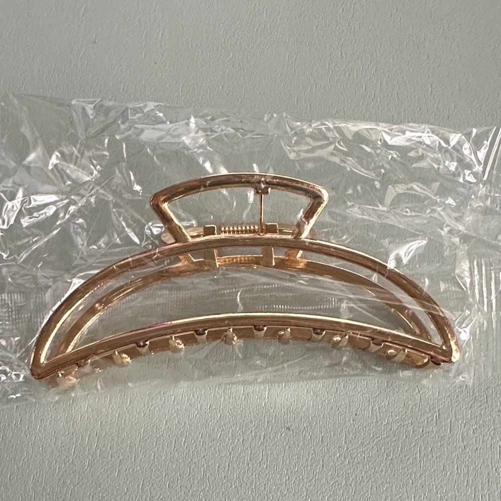 Gold Hair Clip - NEW - Claw Clip